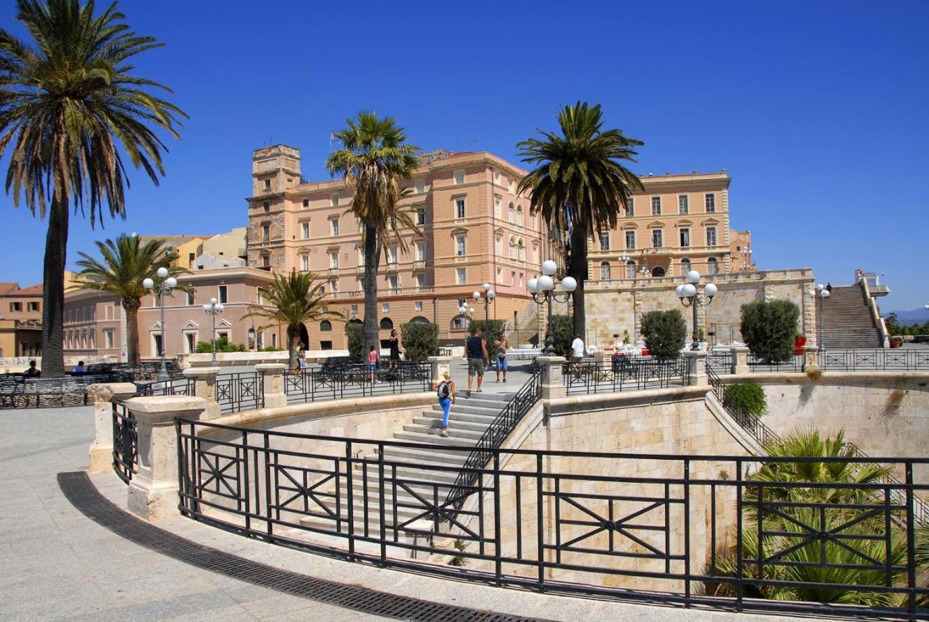 Castello'S Rooms Cagliari Kültér fotó
